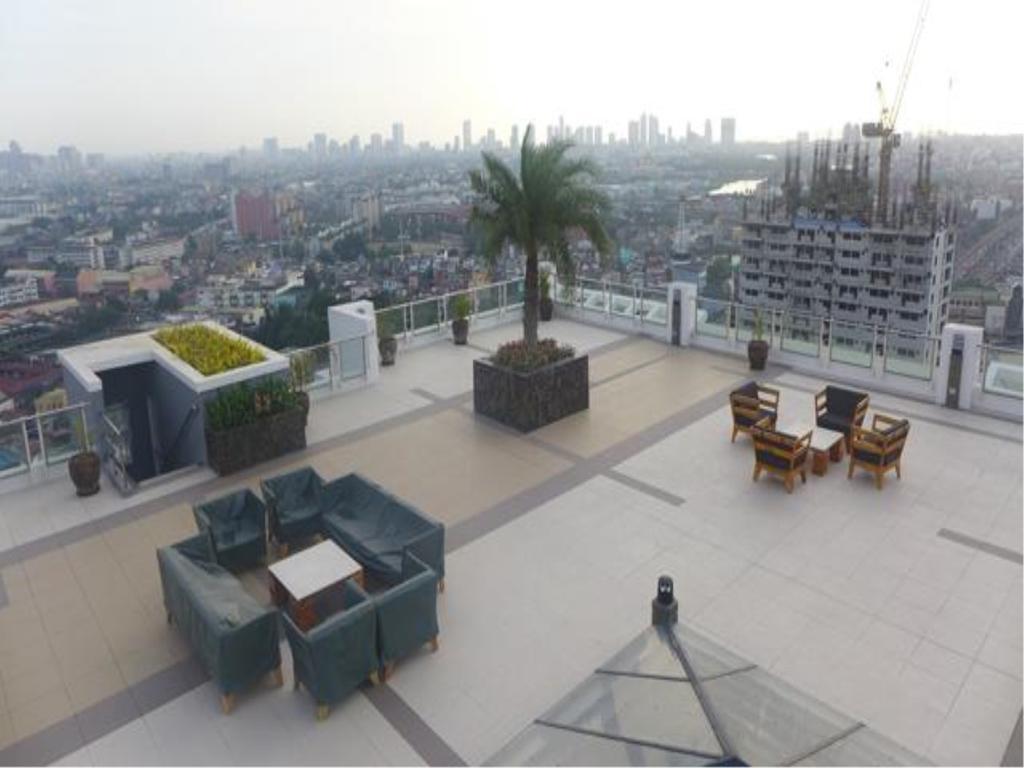 Sorrel Residences Condo Apartment By Fe Manila Exteriér fotografie